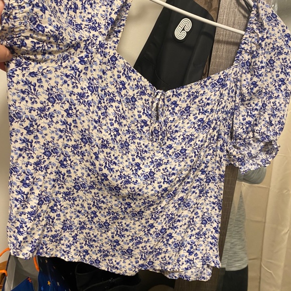 Flower blouse H&M - Picture 2 of 3